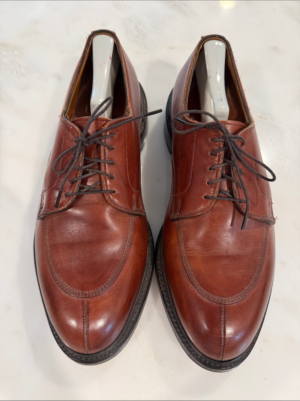 Allen Edmonds Brown Leather Lace-Up Apron-Toe Oxfords